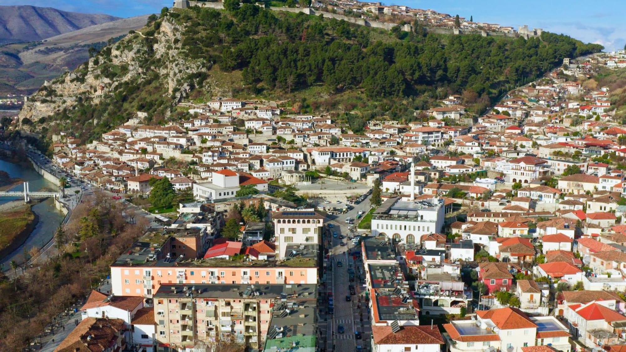 Merko Hotel Berat Eksteriør billede