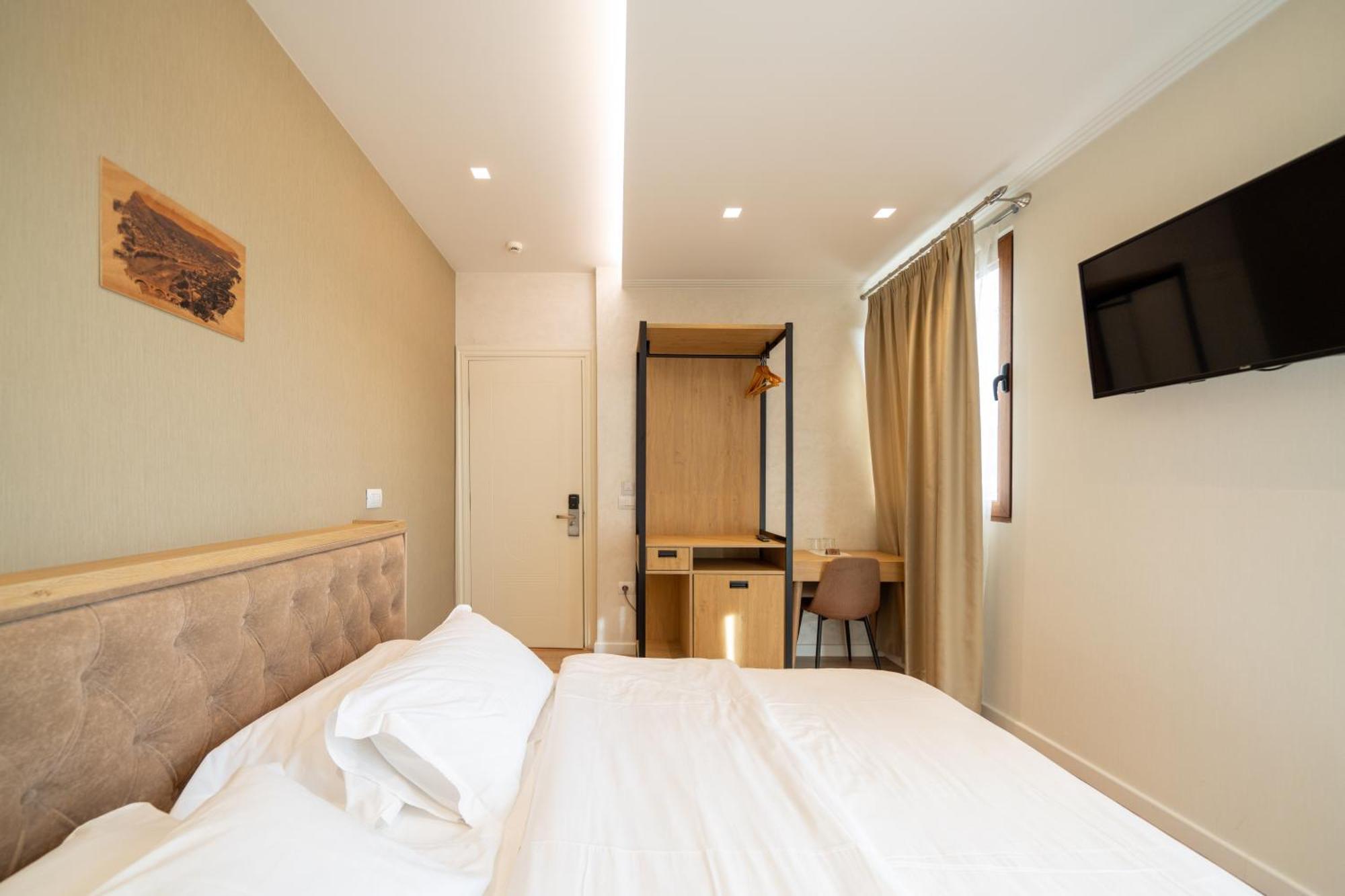 Merko Hotel Berat Eksteriør billede