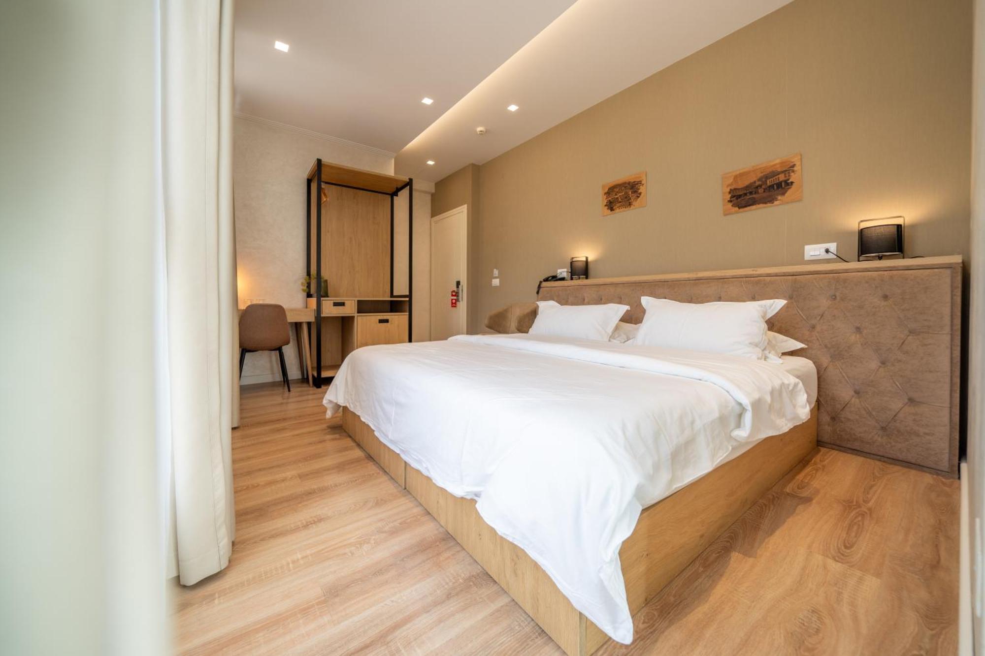 Merko Hotel Berat Eksteriør billede