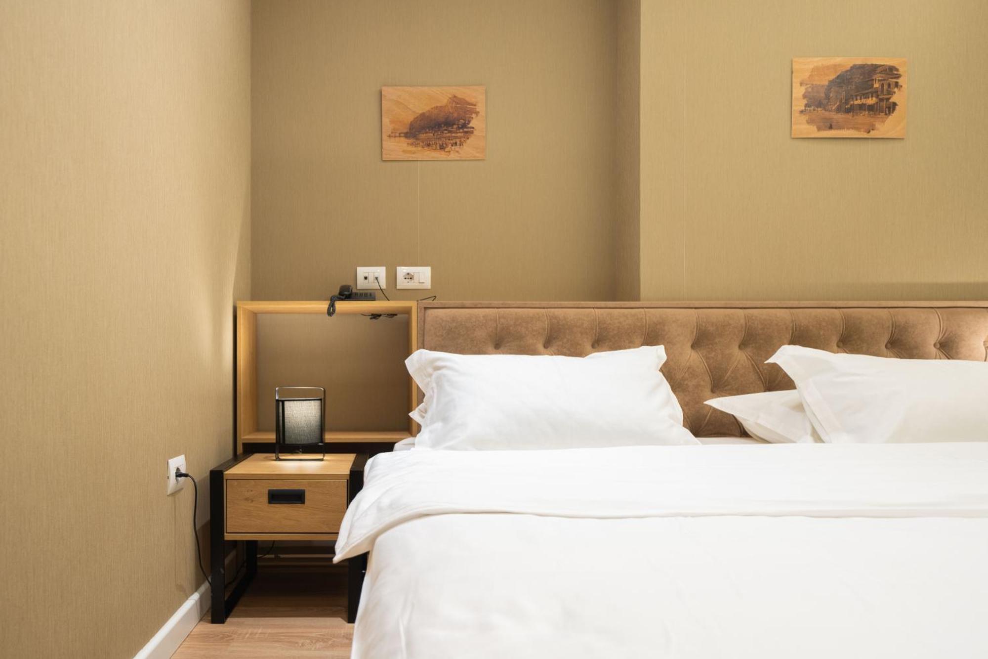 Merko Hotel Berat Eksteriør billede