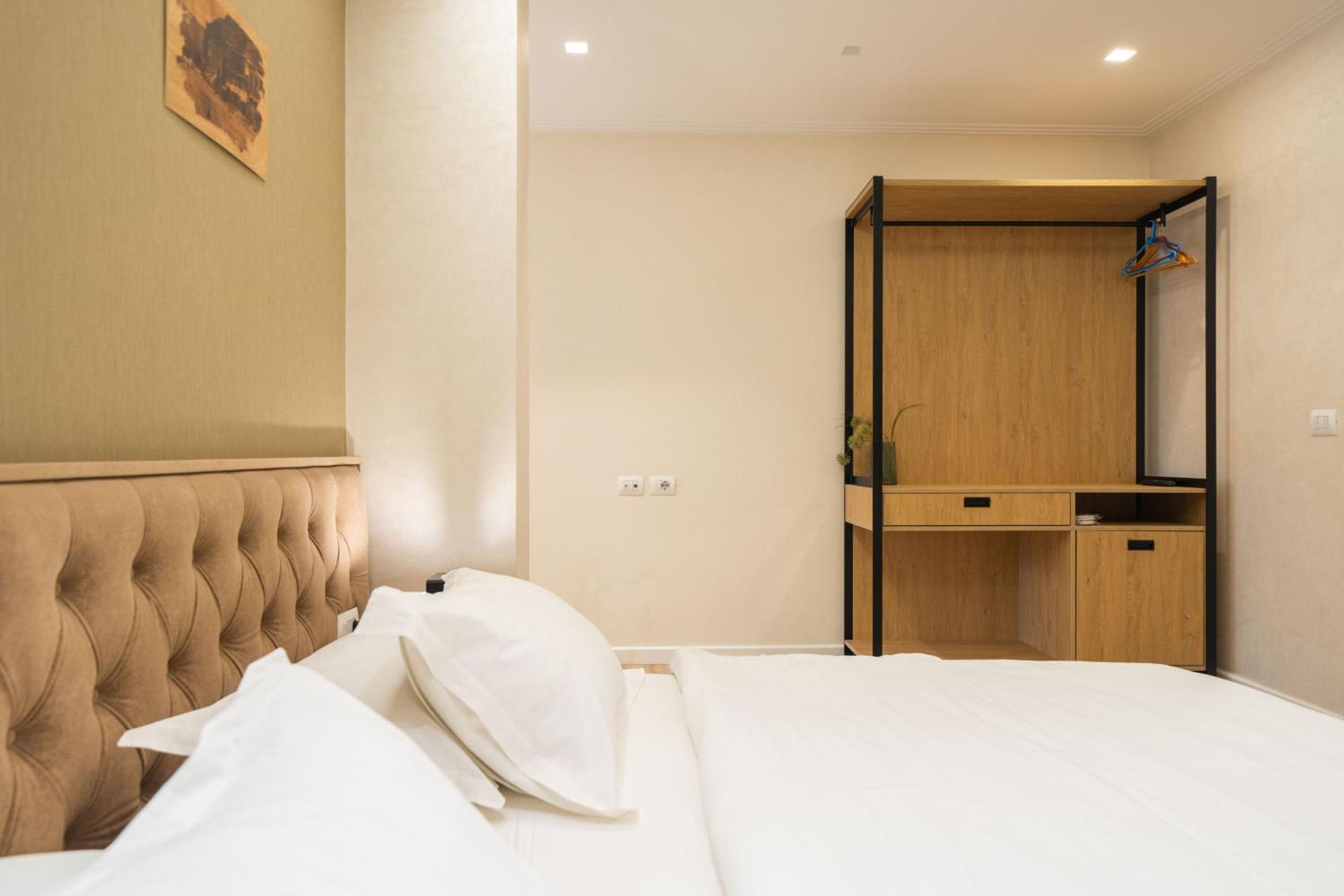 Merko Hotel Berat Eksteriør billede